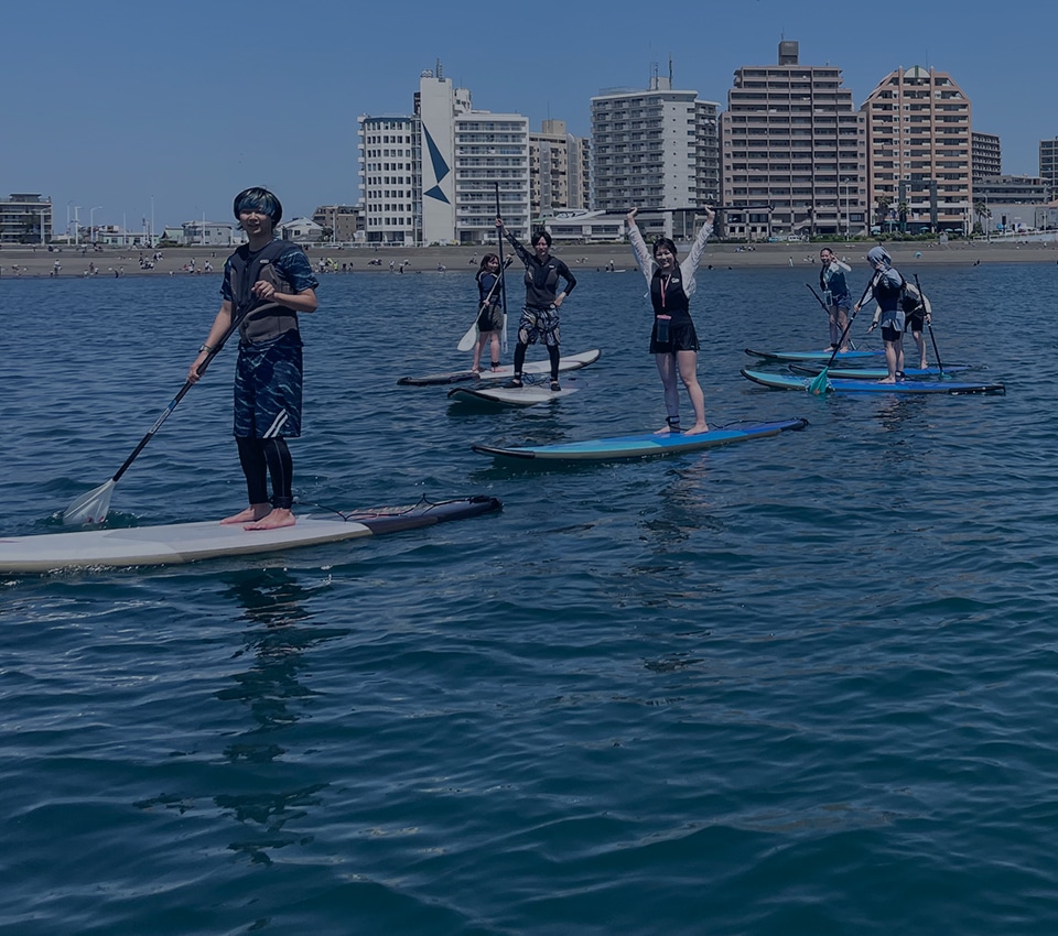 SUPを楽しむ人の写真